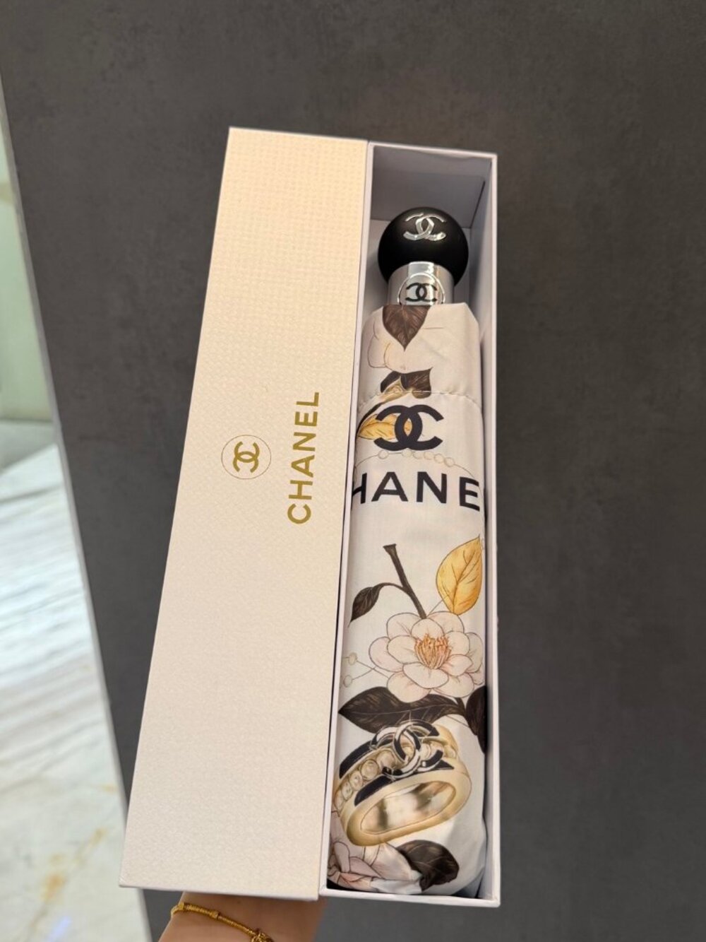 🔥🔥Chanel three-fold automatic folding umbrella - Picture 2 of 9